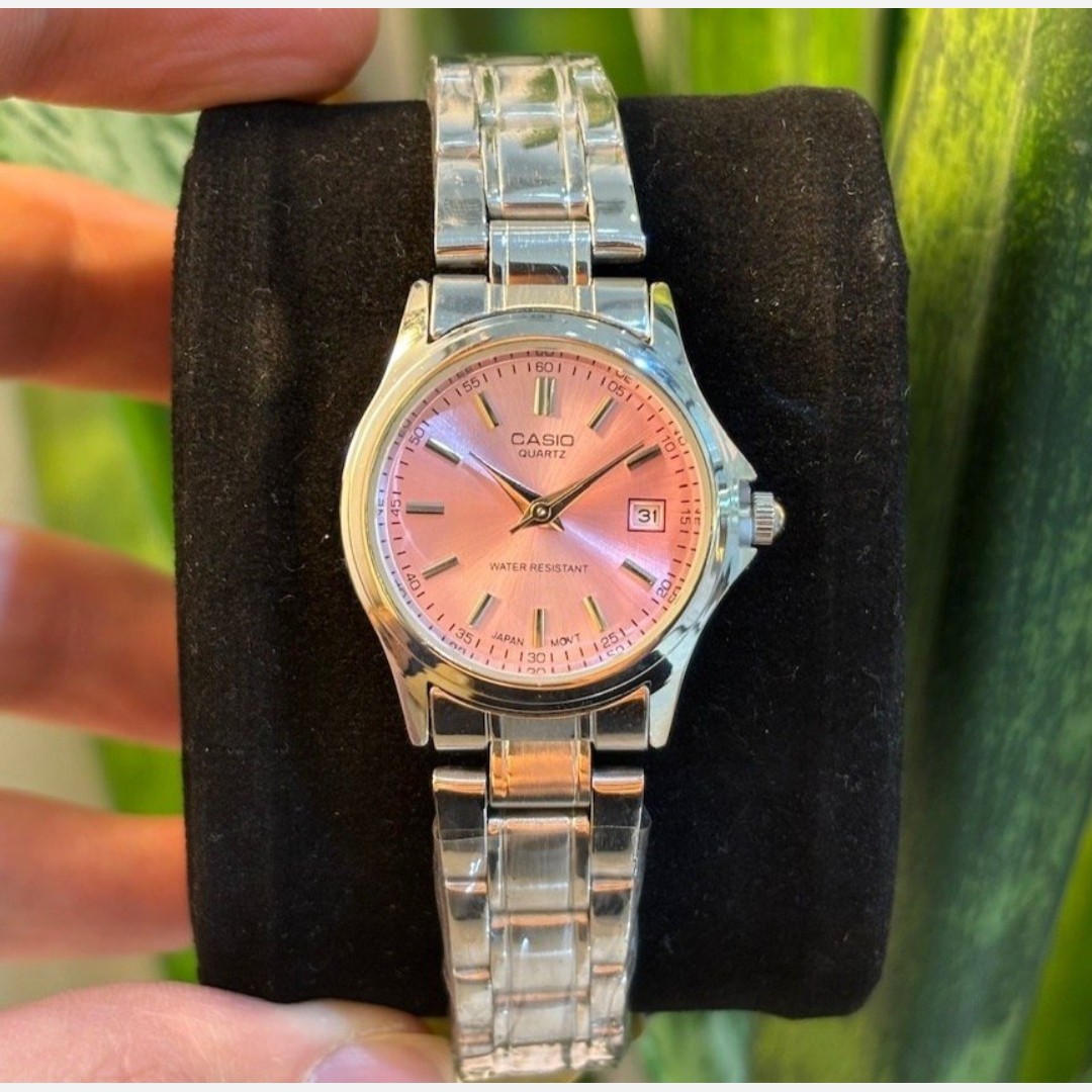 ساعت مچی زنانه کاسیو casio اصل بند استیل نقره ای صفحه نمایش گرد سبز خاص وجذاب