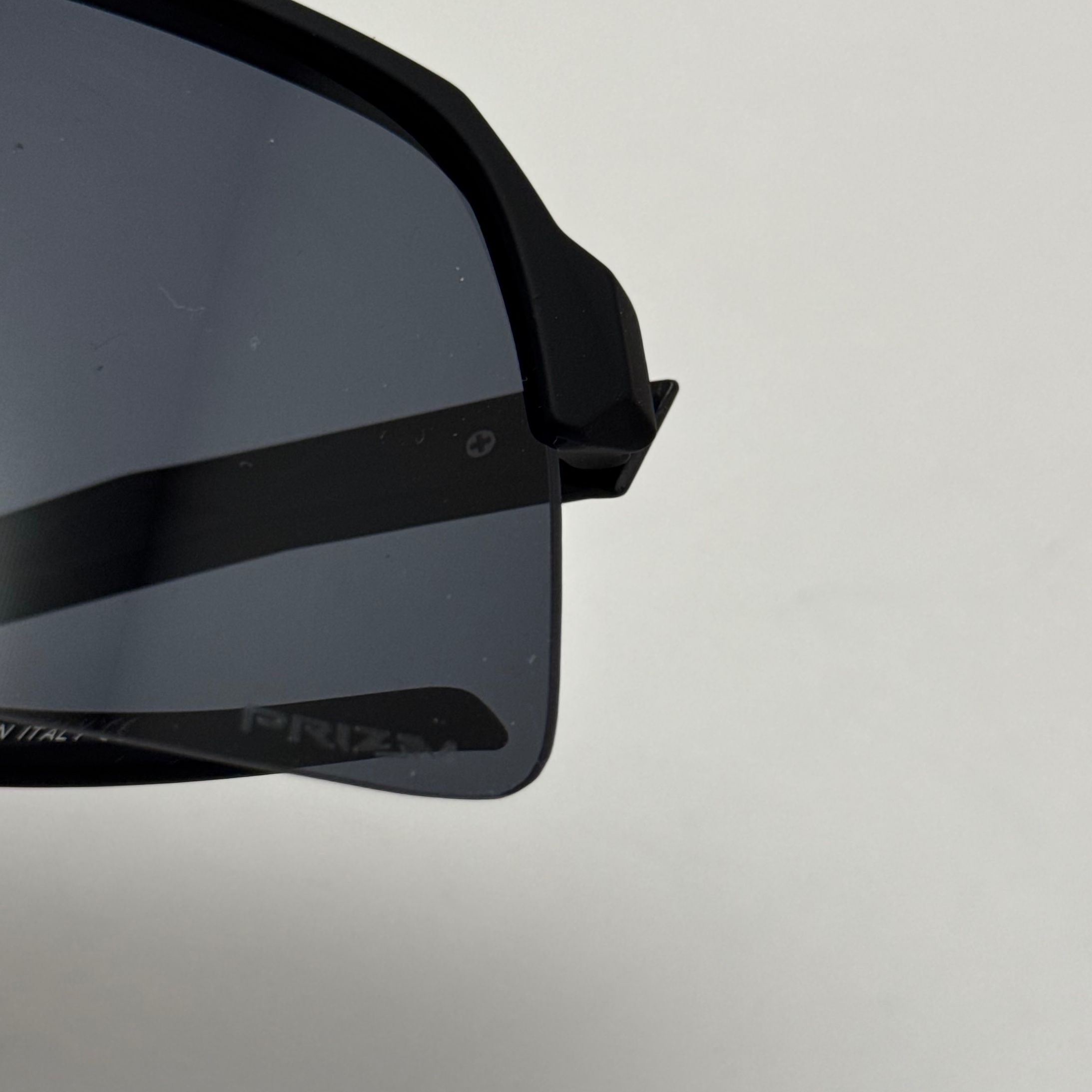 عینک آفتابی اسپرت اوکلی OAKLEY مدل SUTRO تمام مشکی