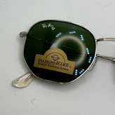 عینک ریبن هگزونال شیشه سنگ سبز فریم نقره ای به همراه پک کامل ریبن کد Rayban RB 3548