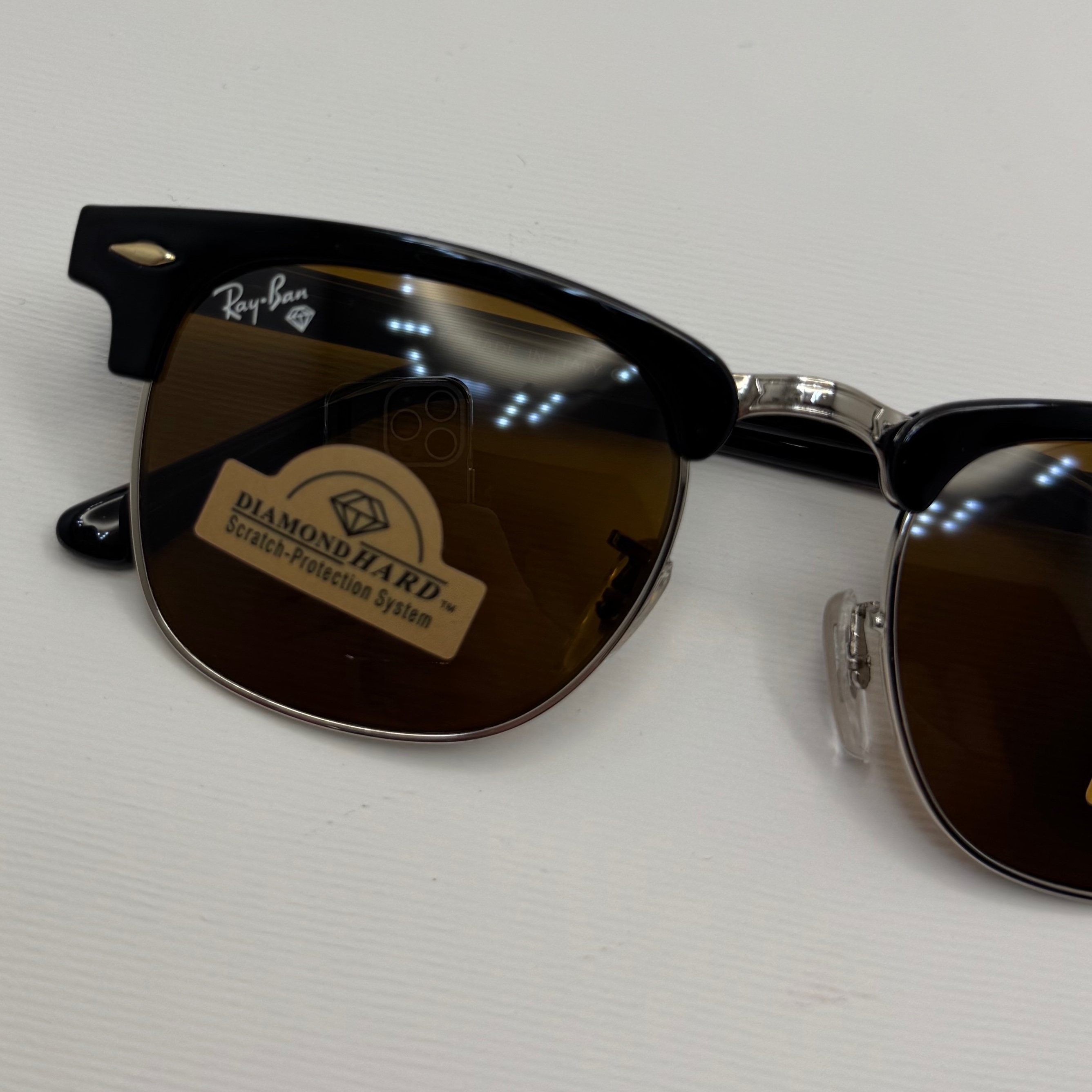 عینک آفتابی ریبن rayban کلاب مستر شیشه سنگ قهوه ای فریم نقره ای rb 3016 به همراه پک کامل