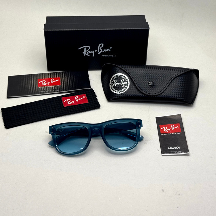 عینک آفتابی ریبن ویفرر ریورس آبی به همراه پک کامل rayban