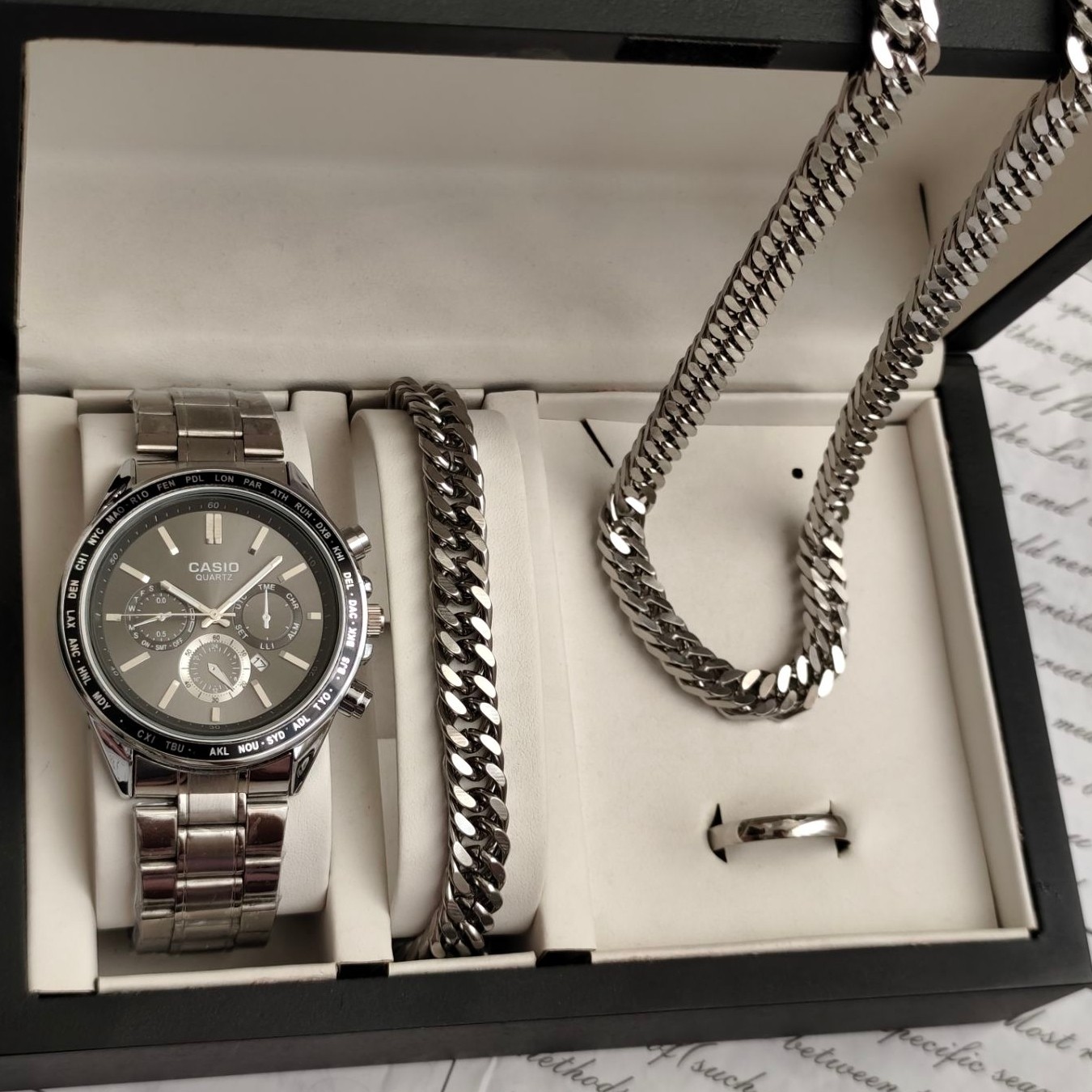 ست ساعت مردونه کاسیو casio با دستبند و گردنبند کارتیر و حلقه استیل