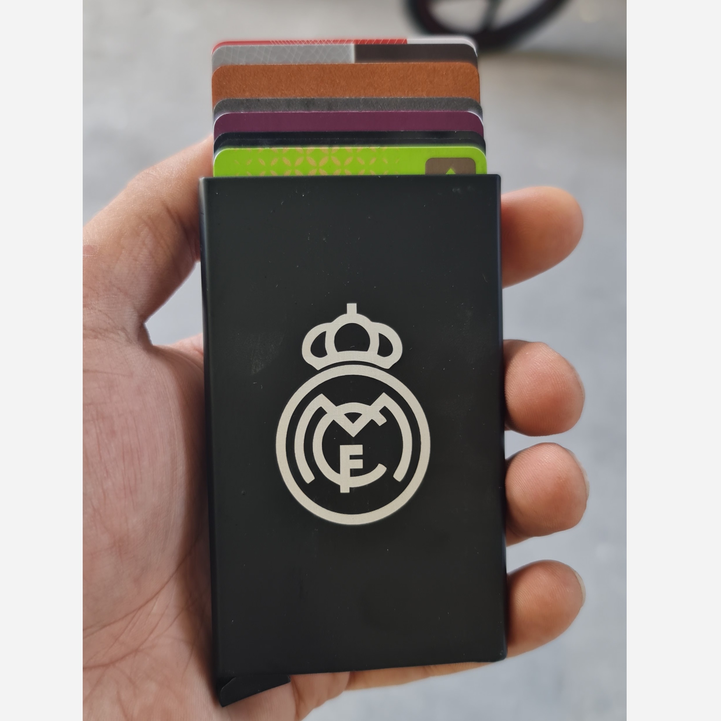 جاکارتی فلزی ضامن دار