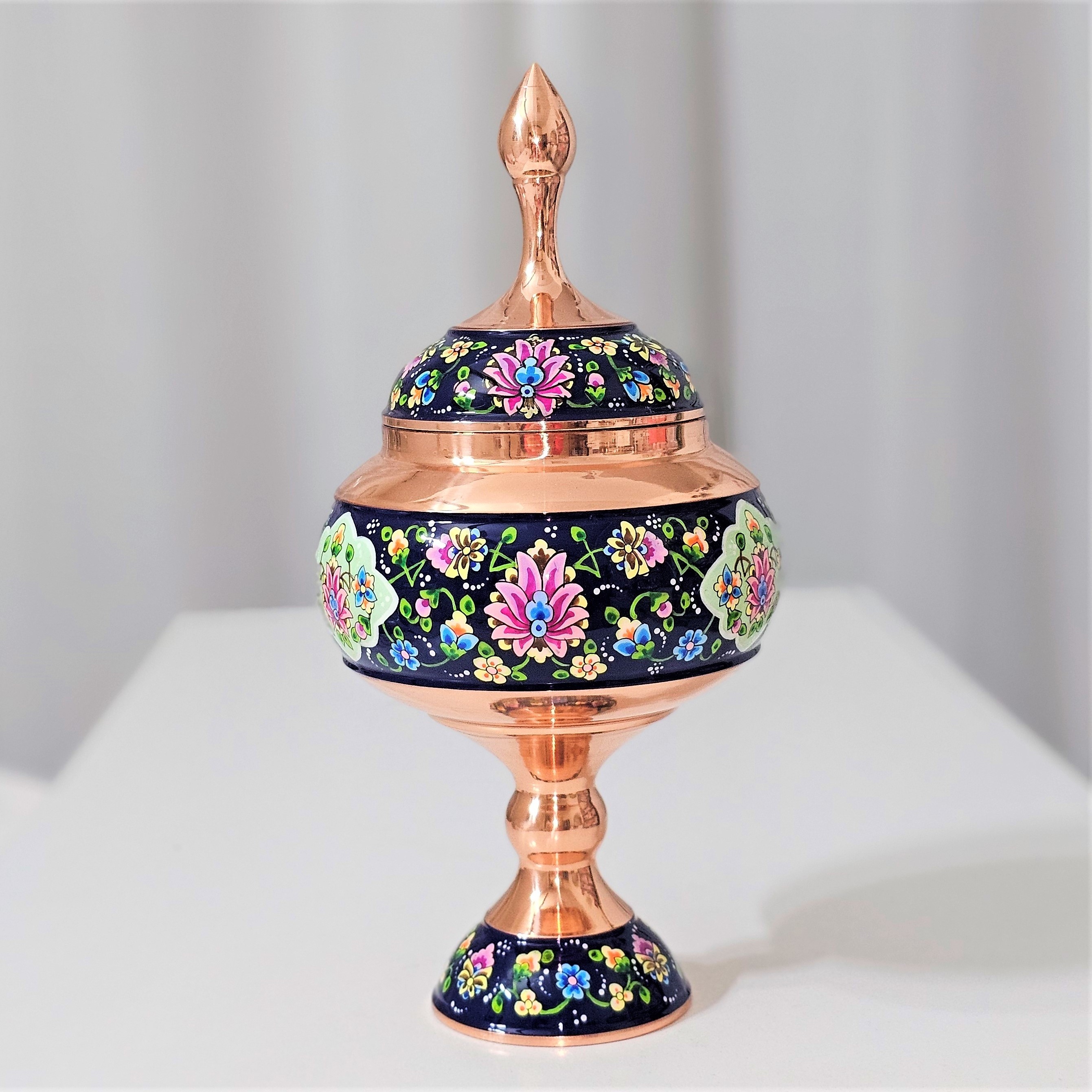 شکلات خوری پایه دار مس و پرداز ارتفاع 29