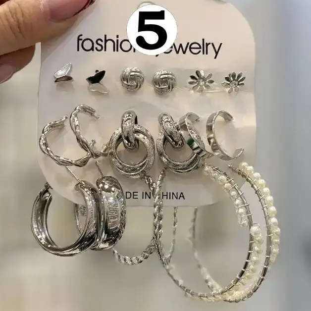 گوشواره زنانه و دخترانه آبکاری نقره پک نقره ای متنوع ضد حساسیت و رنگ ثابت کد agy (پس کرایه)