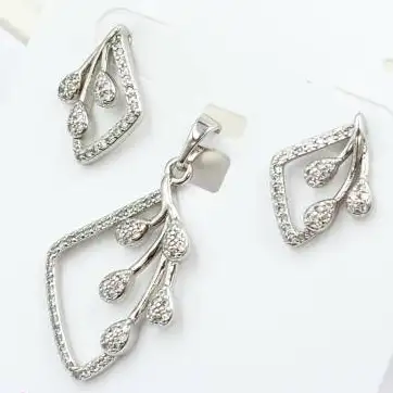 نیم ست گردنبند و گوشواره زنانه ژوپینگ xuping طرح جواهری خوشه ای ضد حساسیت رنگ ثابت کد amp (پس کرایه)