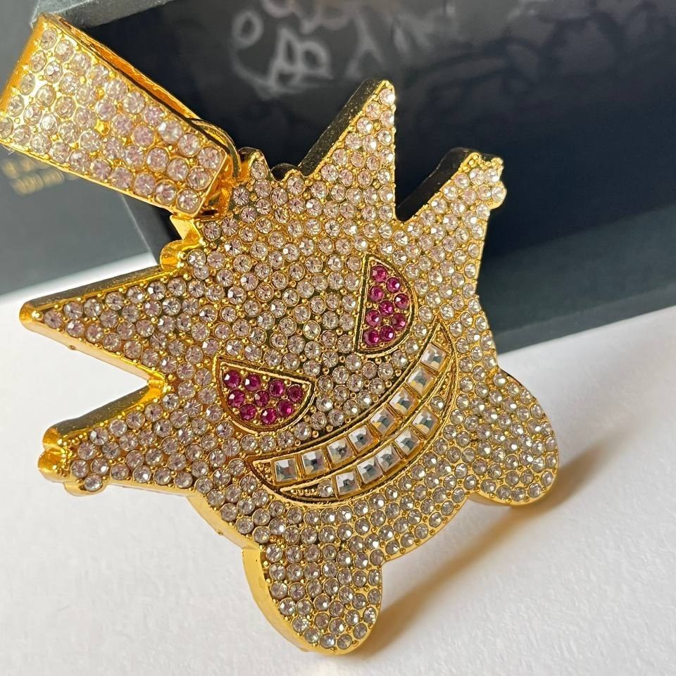 گردنبند پلاک فول نگین کاری شده طرح Simba رنگ ثابت با کیفیت بالا کد zel (پس کرایه)