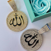 گردنبند پلاک فول نگین کاری شده طرح Luck رنگ ثابت با کیفیت بالا کد zel (پس کرایه)