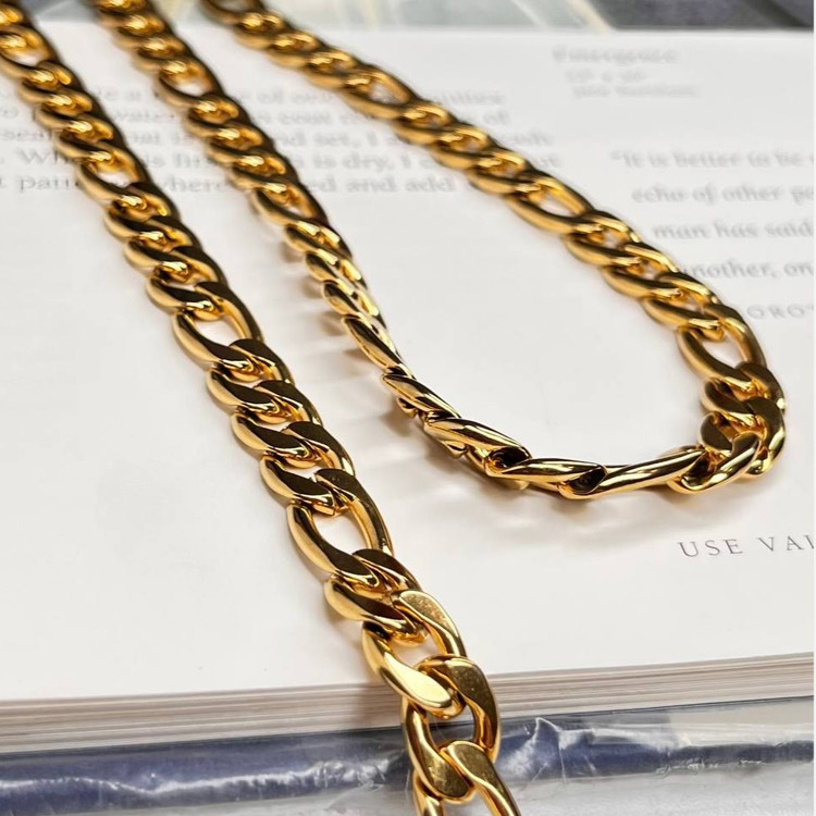 گردنبند مردانه مدل کارتیه Cartier جنس استیل عیار 316 رنگ ثابت کد ztk (پس کرایه)