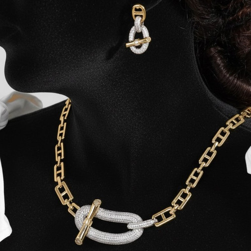 ست گردنبند و گوشواره زنانه طرح هرمس hermes با رنگ ثابت کد zmp (پس کرایه)