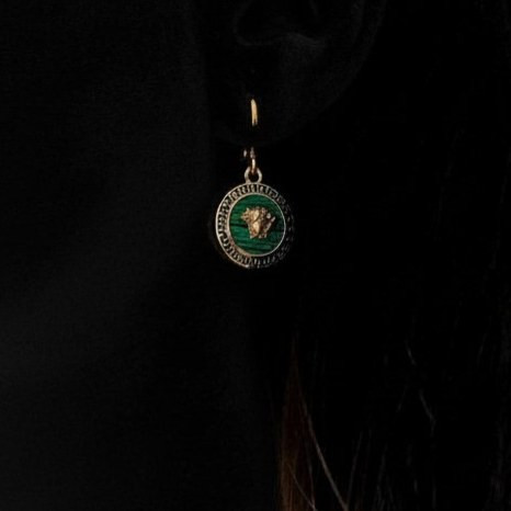 نیم ست گردنبند و گوشواره زنانه طرح ورساچه Versace رنگ کاملا ثابت کد sm (پس کرایه)