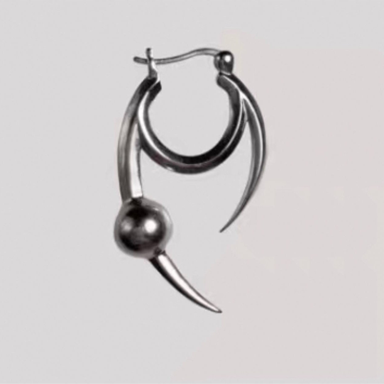 گوشواره استیل طرح مینیمال اسپورت رنگ ثابت کد sf (پس کرایه)