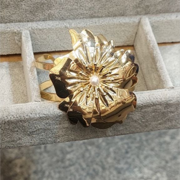 دستبند بنگل آبکاری نقره زنانه پهن تنوع طرح رنگ کاملا ثابت کد bn (پس کرایه)