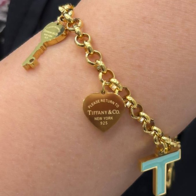 دستبند استیل زنانه زنجیری طرح تیفانی Tiffany رنگ کاملا ثابت کد gy (پس کرایه)
