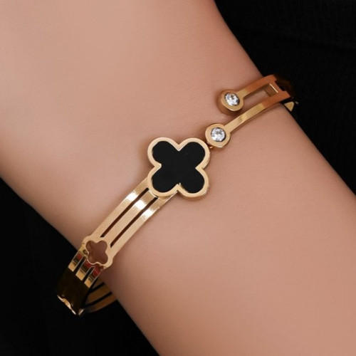 دستبند النگویی استیل طرح تک گل ونکلیف Vancleef رنگ کاملا ثابت کد mp (پس کرایه)