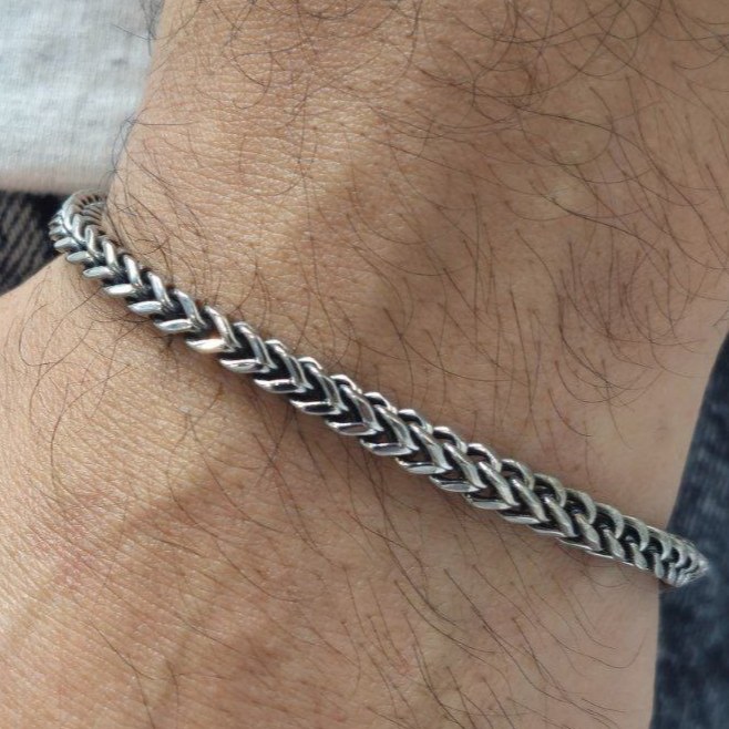 دستبند استیل مردانه مدل کارتیر رنگ کاملا ثابت کد mh (پس کرایه)