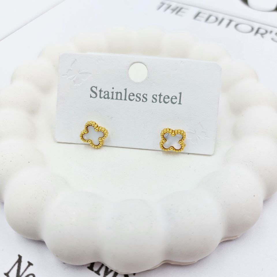 گوشواره استیل زنانه طرح گل ونکلیف Vancleef تنوع رنگ رنگ کاملا ثابت کد mp (پس کرایه)