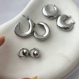 گوشواره استیل زنانه طرح مینیمال گوی تنوع طرح رنگ ثابت و ضد حساسیت کد tj (پس کرایه)