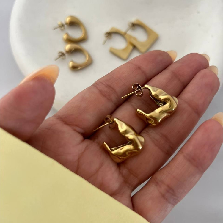 گوشواره استیل زنانه طرح مینیمال تنوع طرح رنگ ثابت و ضد حساسیت کد tj (پس کرایه)