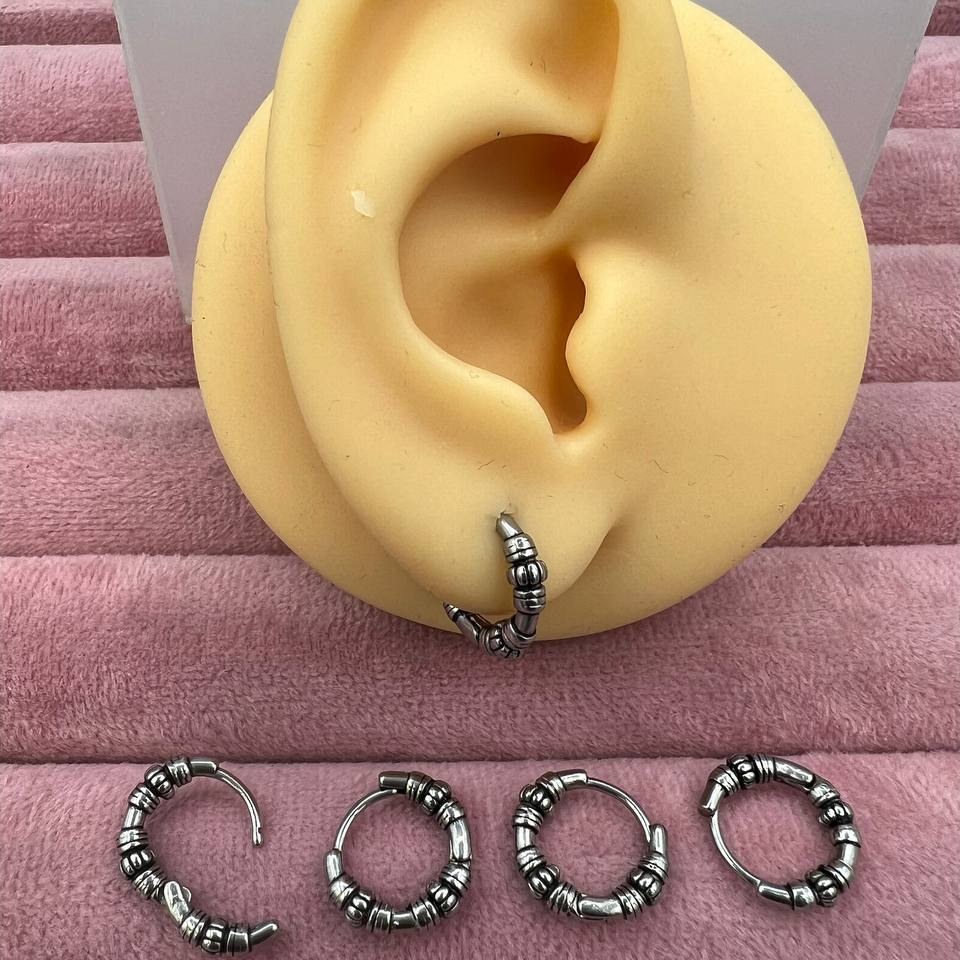 گوشواره استیل زنانه طرح حلقه ای اسپرت تنوع طرح رنگ ثابت و ضد حساسیت کد sf (پس کرایه)