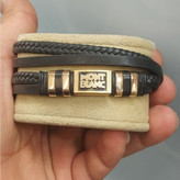 دستبند چرمی قفل و پلاک استیل مردانه ورساچ Versace کیفیت چرم عالی تنوع طرح رنگ ثابت کد bn (پس کرایه)