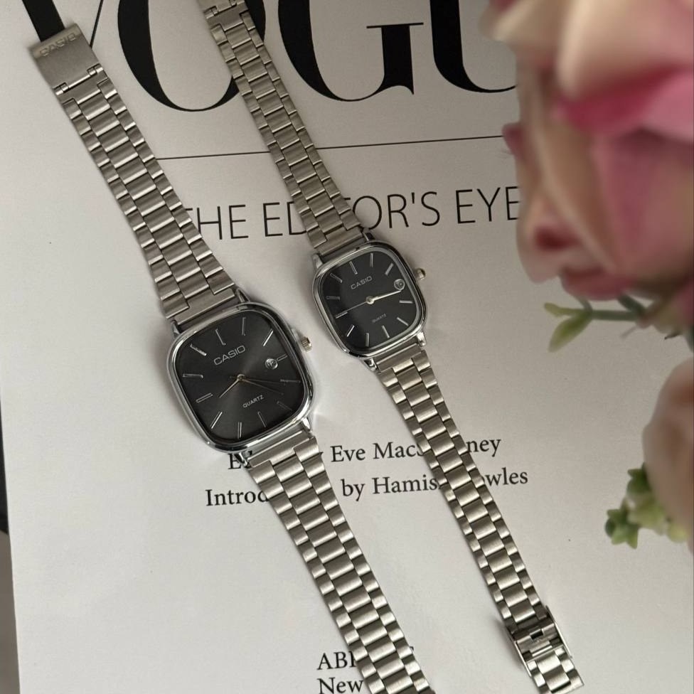 ست ساعت مچی زنانه و مردانه برند کاسیو Casio نقره ای و مشکی رنگ ثابت کد sm (پس کرایه)