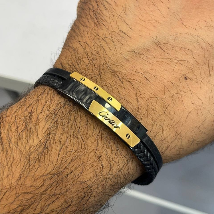 دستبند چرمی قفل و پلاک استیل مردانه ورساچ Versace کیفیت چرم عالی تنوع طرح رنگ ثابت کدbn (پس کرایه)