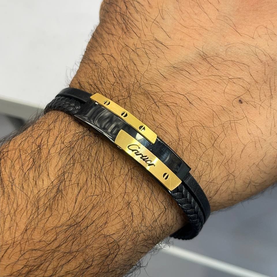 دستبند چرمی قفل و پلاک استیل مردانه ورساچه Versace کیفیت چرم عالی تنوع طرح رنگ ثابت کدbn (پس کرایه)