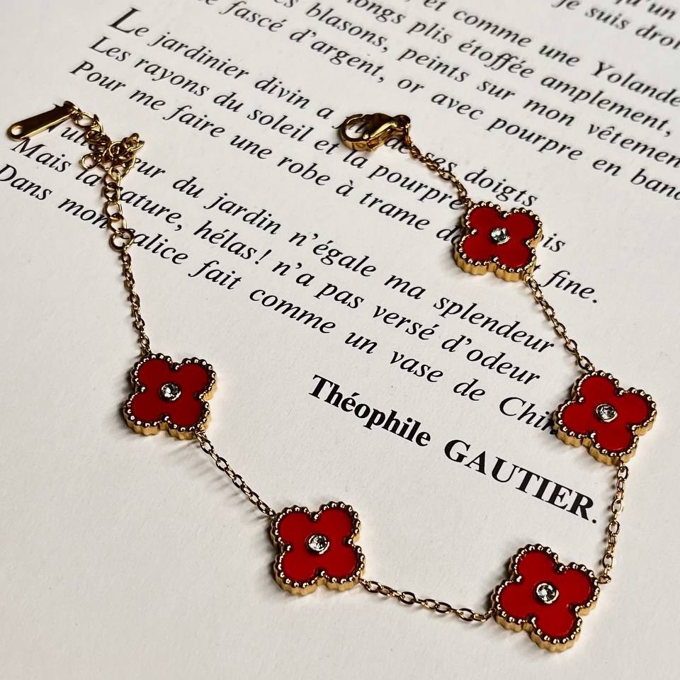 دستبند استیل زنانه طرح گل ونکلیف Vancleef سبز و قرمز رنگ ثابت کد tk