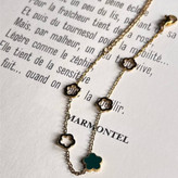 دستبند استیل زنانه طرح گل ونکلیف Vancleef مشکی و سفید قفلی رنگ ثابت کد tk