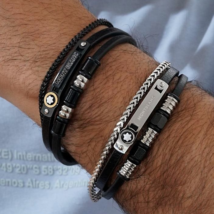 دستبند چرمی قفل استیل بولگاری Bulgari سه لاین در تنوع طرح کیفیت چرم عالی رنگ ثابت کد mp