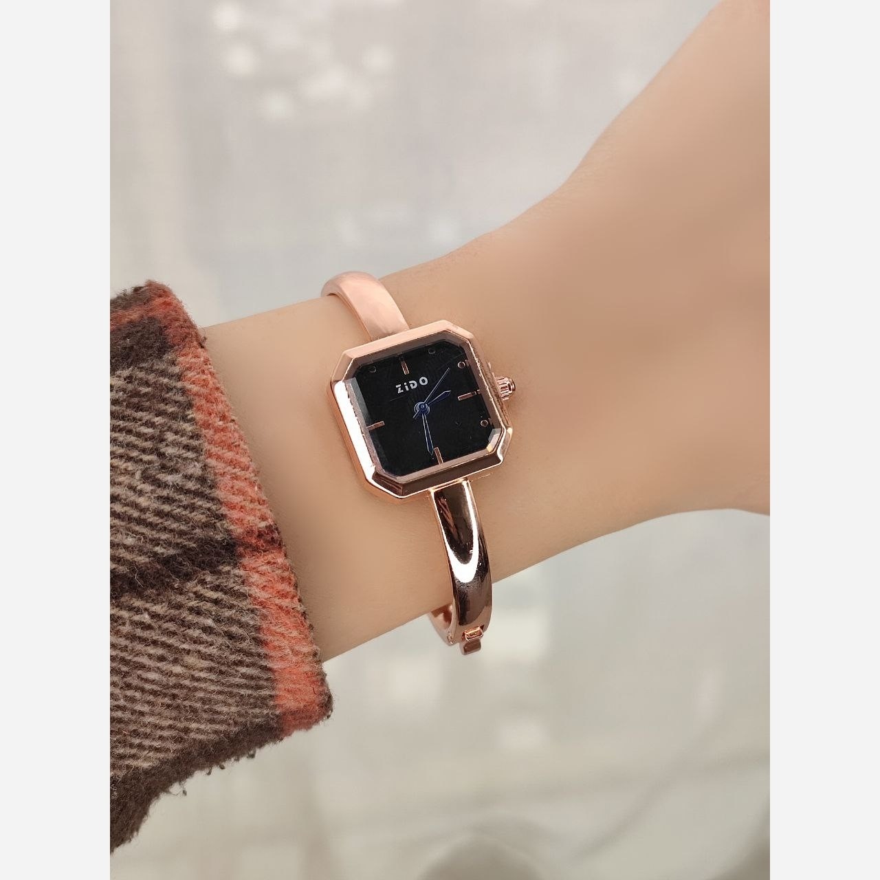 ساعت زنانه النگویی مارک zido55060047