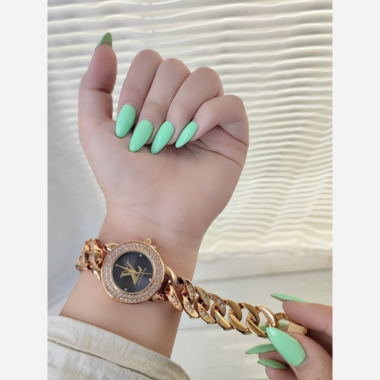 ساعت زنانه مارک louis vuitton 80090075