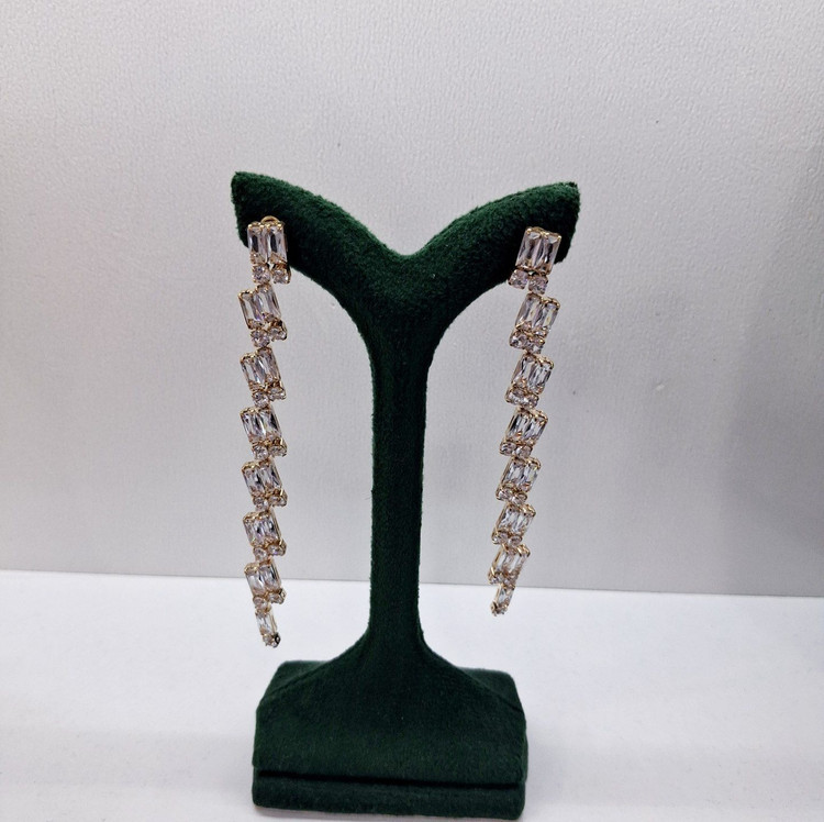 گوشواره طرح جواهری مجلسی شیک رنگ ثابت