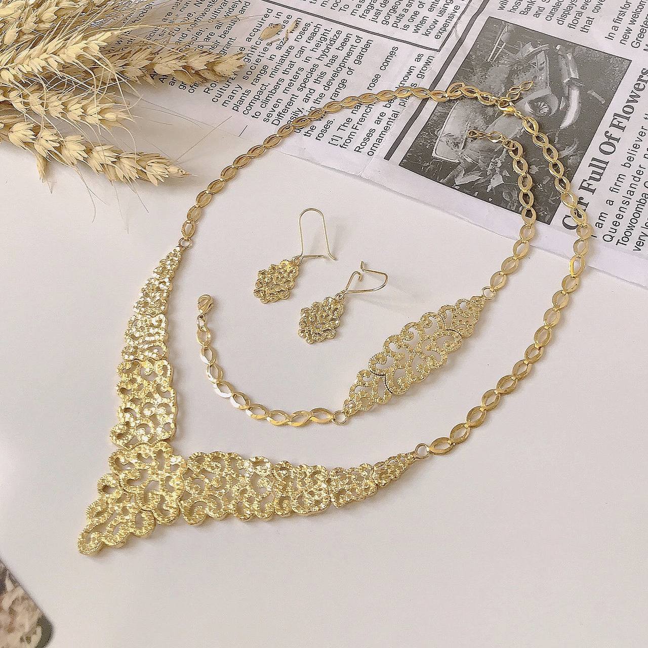 سرویس کامل گردنی و دستبند و گوشواره برنجی در دو طرح مختلف کد 25575