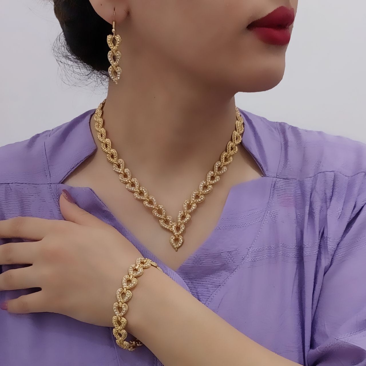 سرویس زنانه ست شیک و مجلسی رنگ ثابت دوام رنگ بالا بالا کد 66جدید