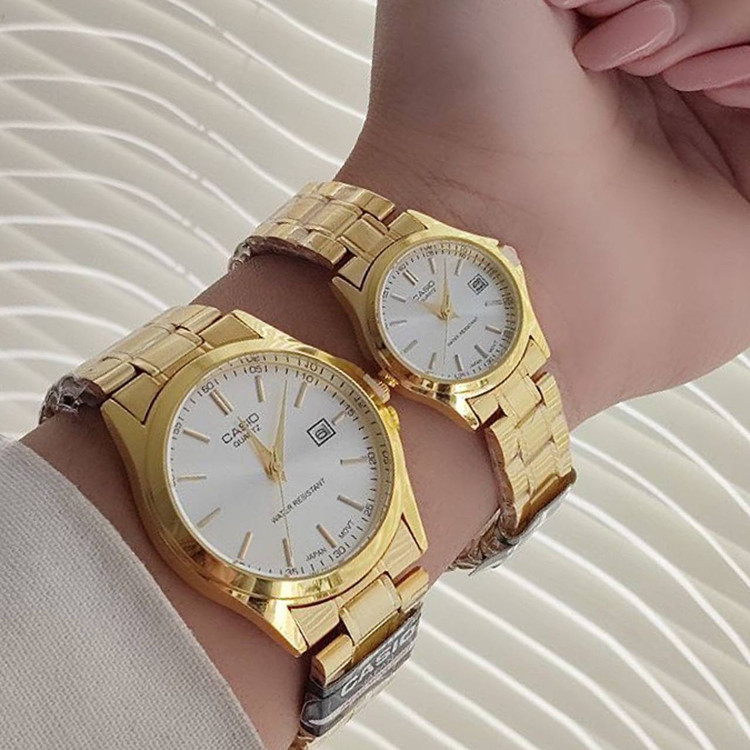 ساعت مچی زنانه و یا مردانه قیمت تک کاسیو استیل تاریخدار موتور ژاپن مارک معروف CASIO نمونه درجه یک ارسال رایگان