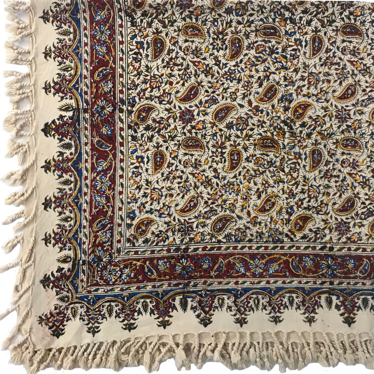 رومیزی قلمکار طرح ریز بادام سایز یک متری