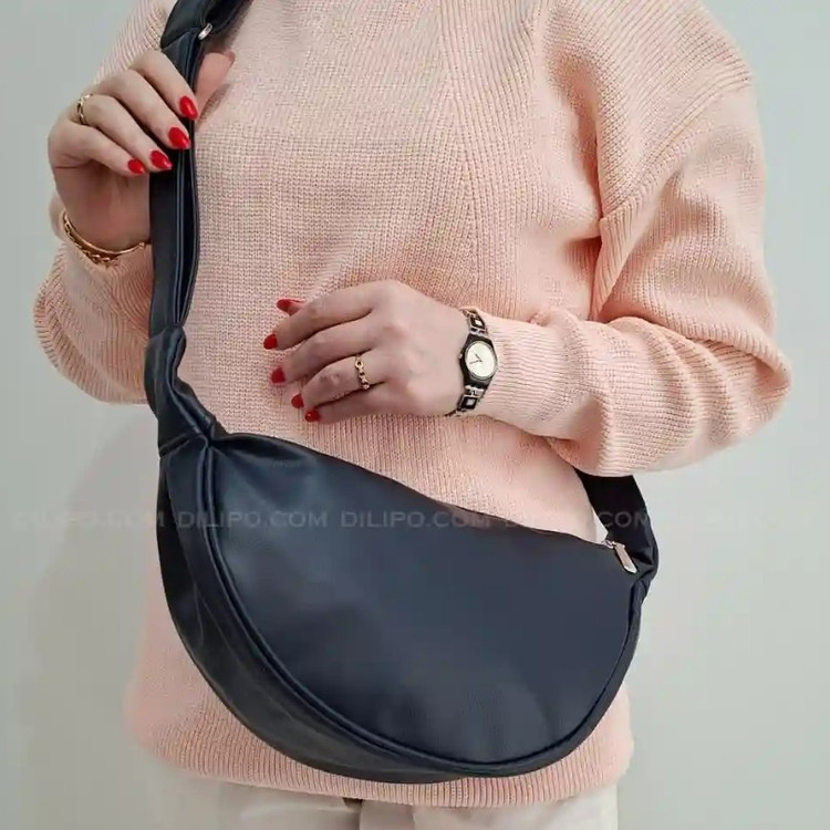 بادی بگ زنانه هلالی چرم مصنوعی