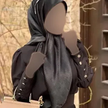 روسری ساتن ترک مشکی قواره 100 ایستایی عالی و بدون لیز خوردن (2)