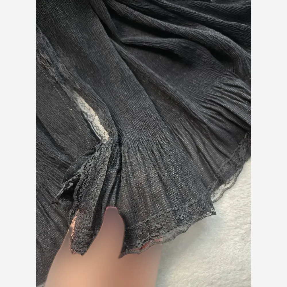 شال مجلسی زنانه طرح درختی دور دانتلی و لب نگین دار سایز 70 در 180 سانتی متر
