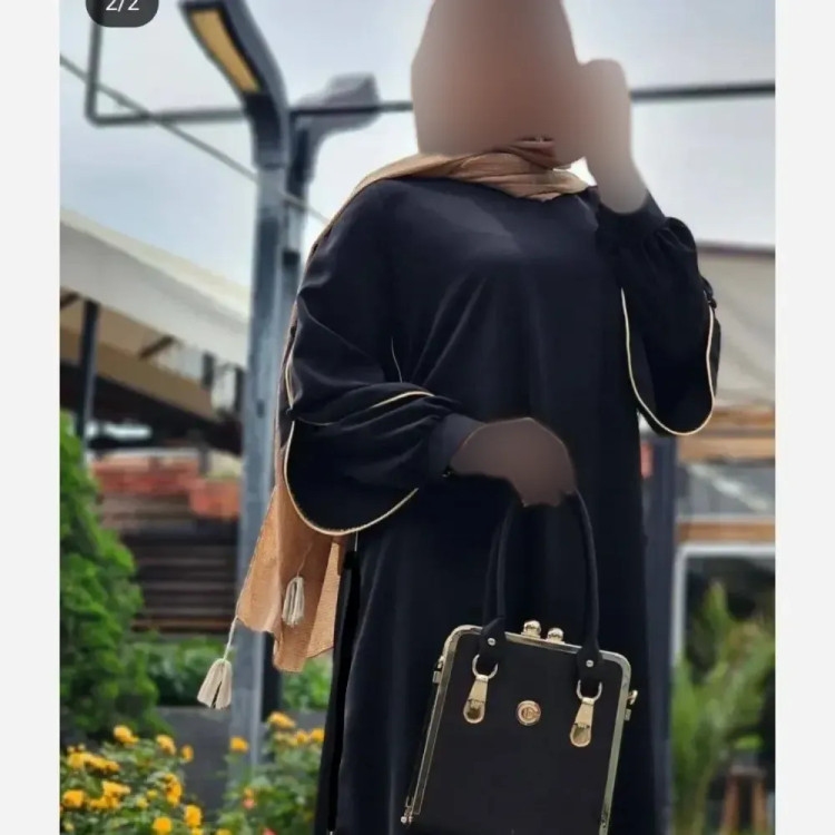 عبای زنانه مدل ستاره جنس الیزه رنگ مشکی قد 140