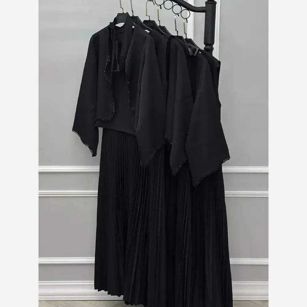ست سه تیکه مجلسی زنانه مدل فاریا رنگ مشکی سایز فری 38 تا 46