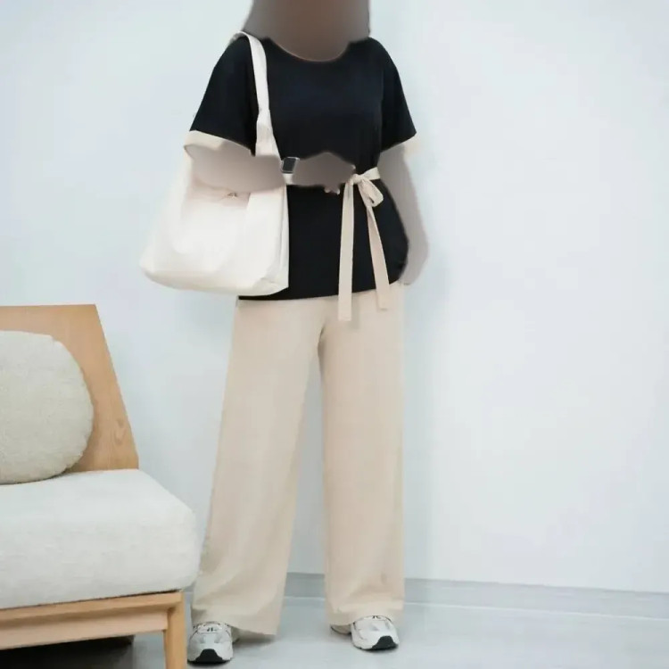 ست نورسام تابستانه جنس لینزی درجه یک فری سایز رنگ مشکی کرم سورمه