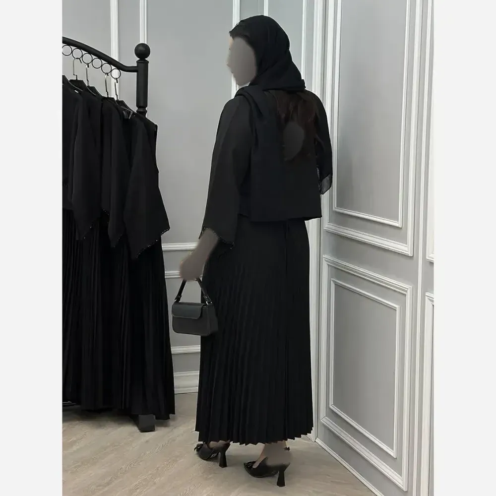 سه تیکه فاریا سارافن بوگاتی و کت کرپ مازراتی رنگ مشکی فری سایز