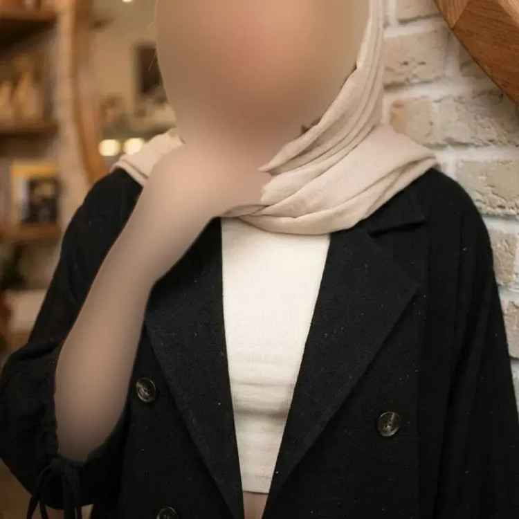 پانچ کتی شانتون کنفی وارداتی نگین کاری شده رنگ مشکی سایز فری سایز تا 54