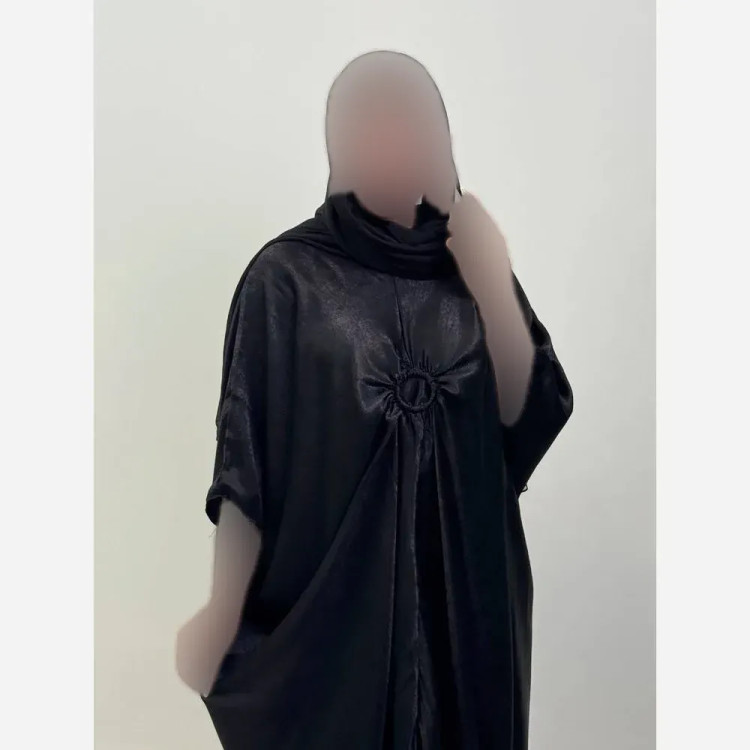 عبای جلو حلقه زنانه جنس کوپرا وارداتی رنگ مشکی فری سایز 40 تا 60