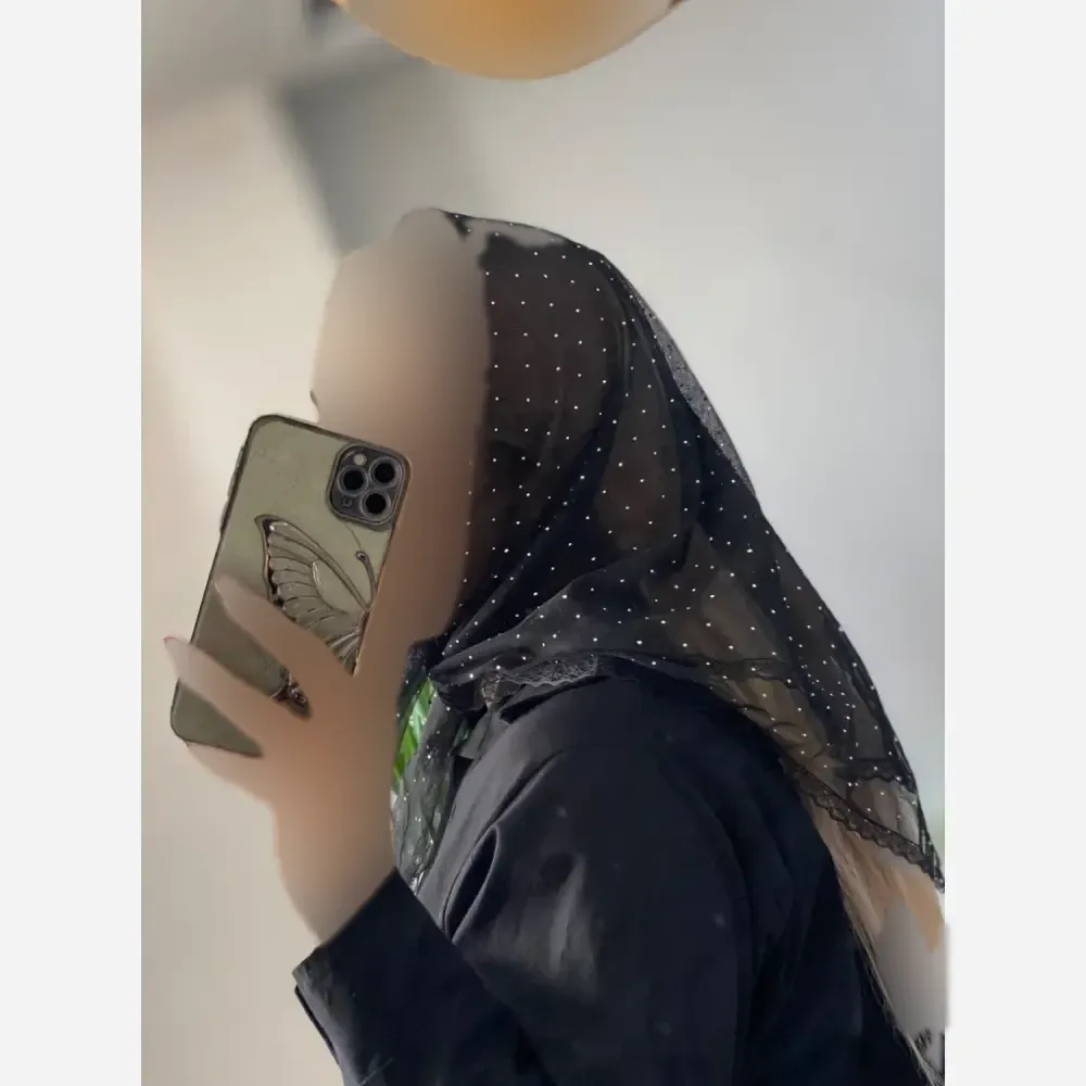 مینی اسکارف نگینی دانتل مشکی سایز 75 در 75