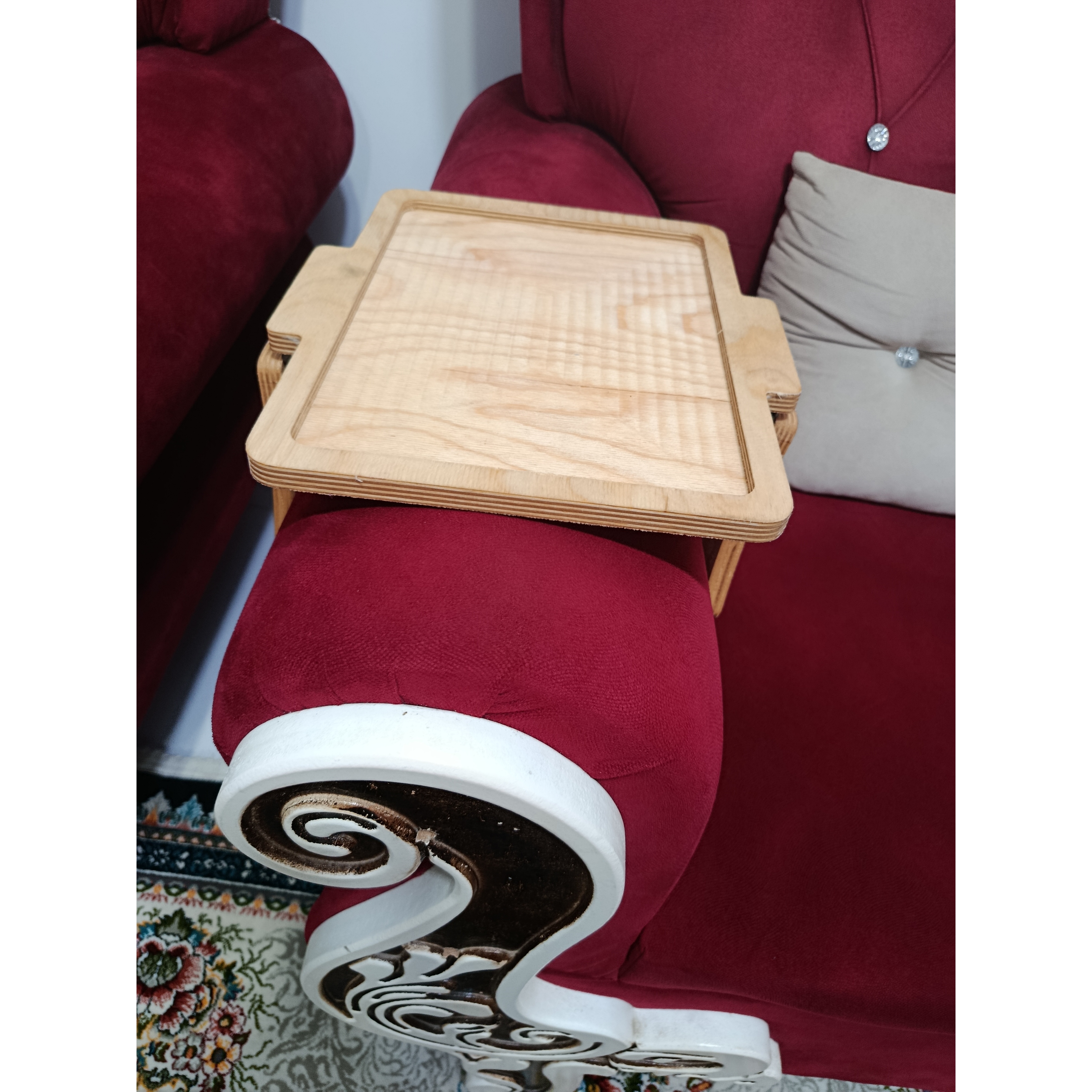 مزه خوری رو مبلی