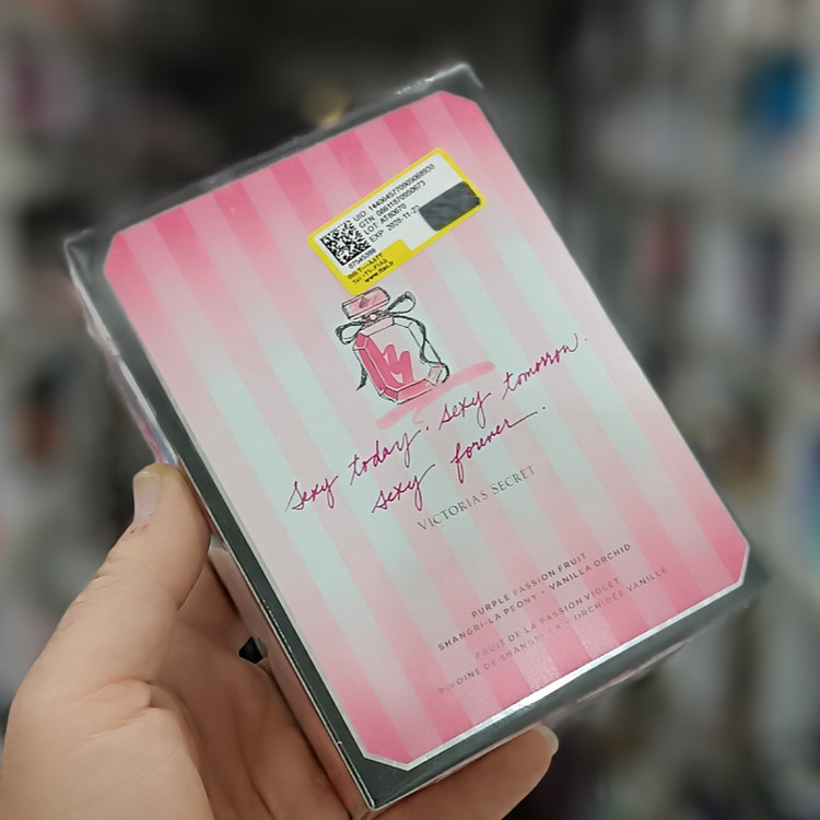 ادکلن ویکتوریا سکرت بامب شل Secret Bombshell عطر ویکتوریا سیکرت